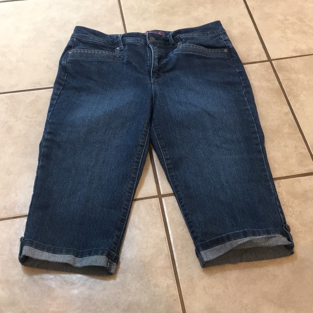Bermuda Blue Jeans
